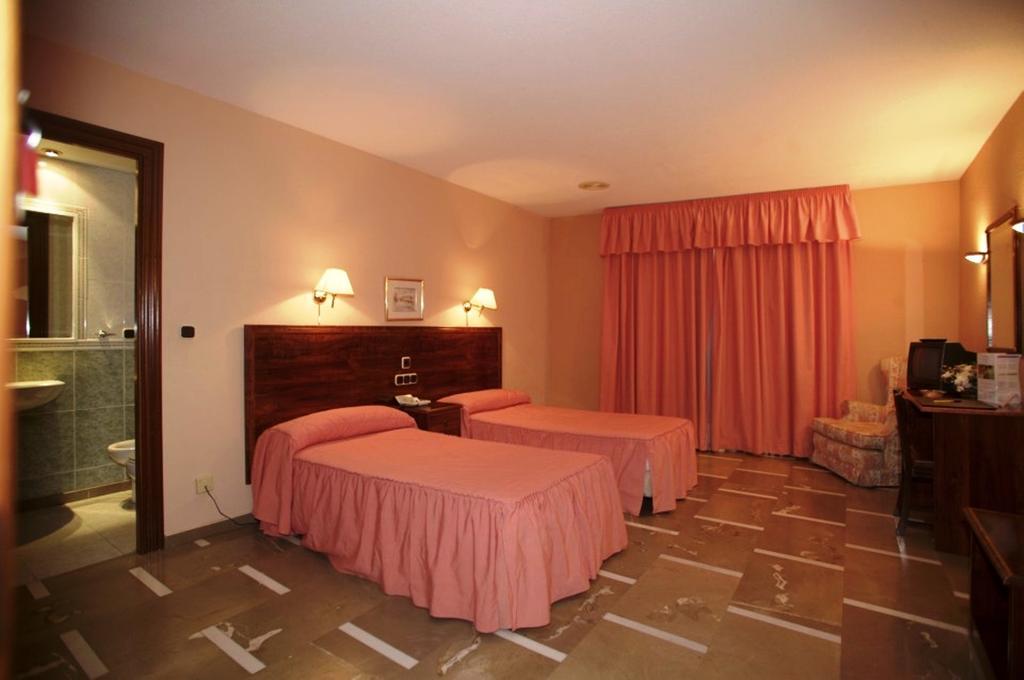 Hotel San Gabriel à Grenade Extérieur photo
